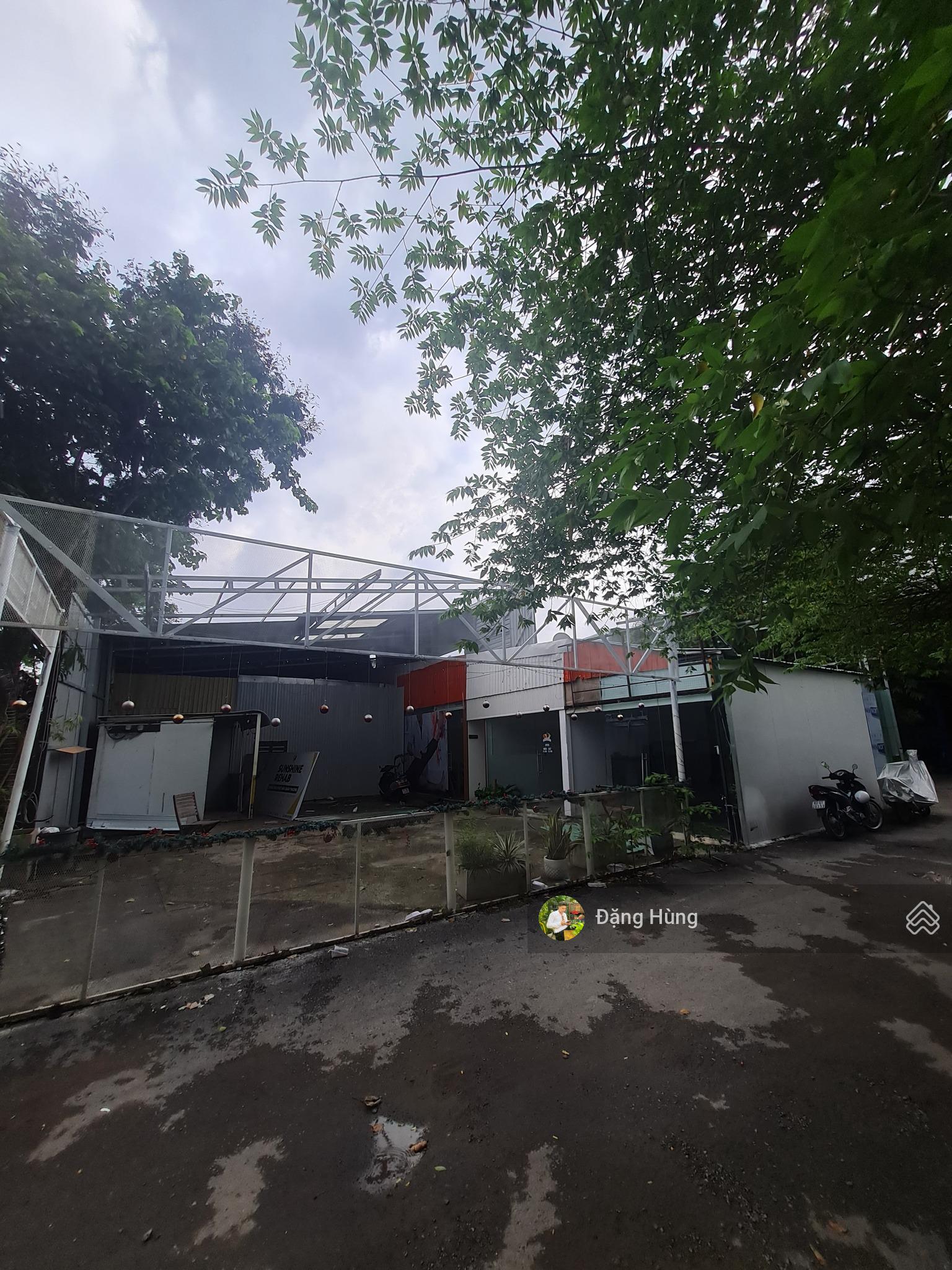 Cho thuê mặt bằng kinh doanh/kho (15x30m) Nguyễn Văn Hưởng, Thảo Điền, Quận 2. Giá: 50tr/th Cho thuê mặt bằng kinh doanh/kho (15x30m) Nguyễn Văn Hưởng, Thảo Điền, Quận 2. Giá: 50tr/th