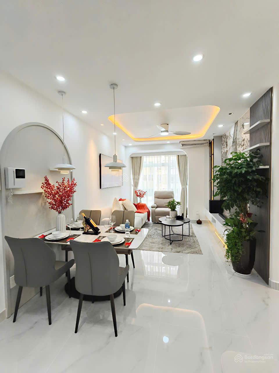 Bán CC Sky Garden 3, giá 5,87 tỷ, 72m2, 3PN, 2WC, P.Tân Hưng, PMH, HCM đẹp xuất sắc Bán CC Sky Garden 3, giá 5,87 tỷ, 72m2, 3PN, 2WC, P.Tân Hưng, PMH, HCM đẹp xuất sắc