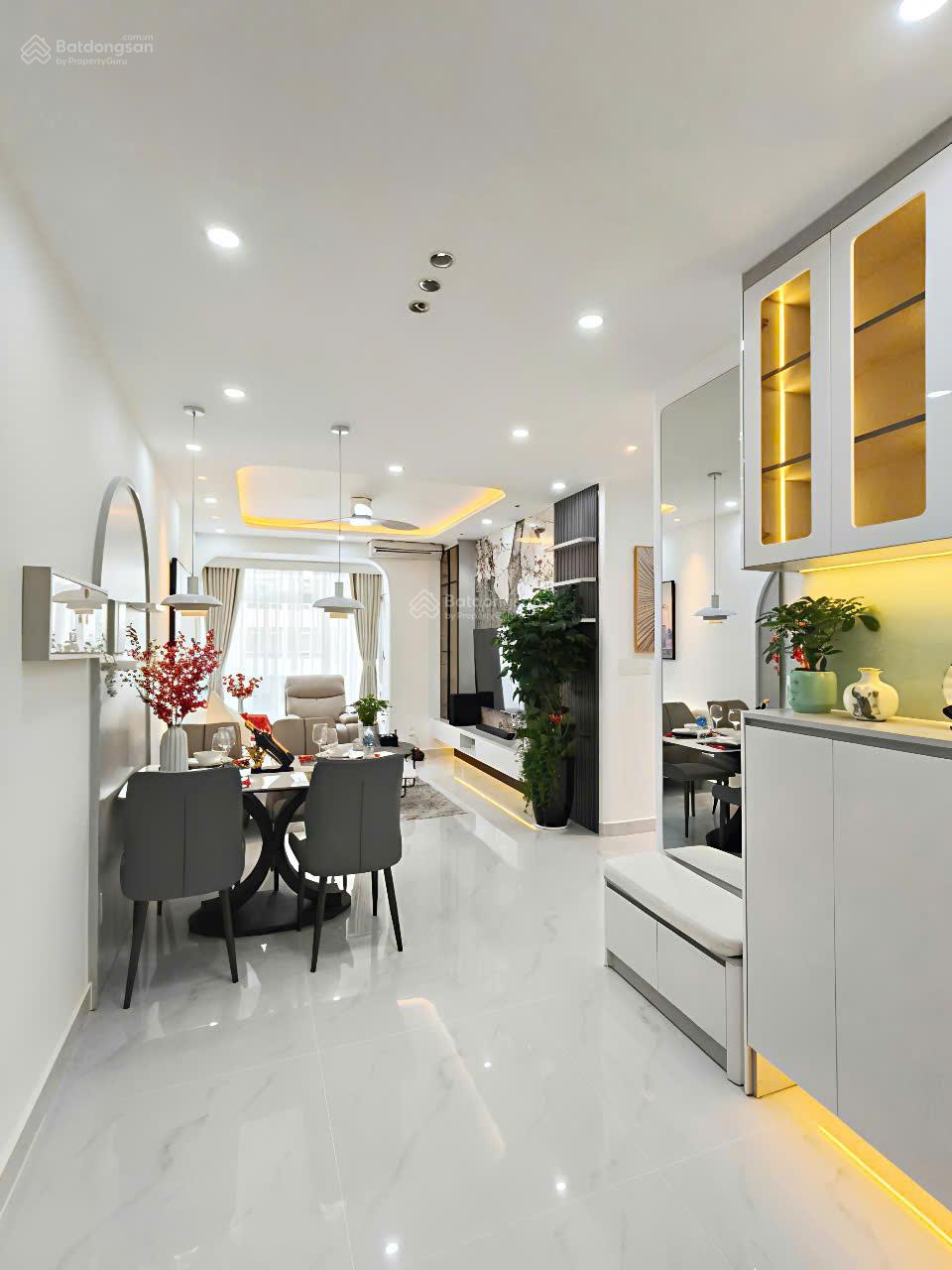Bán CC Sky Garden 3, giá 5,87 tỷ, 72m2, 3PN, 2WC, P.Tân Hưng, PMH, HCM đẹp xuất sắc Bán CC Sky Garden 3, giá 5,87 tỷ, 72m2, 3PN, 2WC, P.Tân Hưng, PMH, HCM đẹp xuất sắc