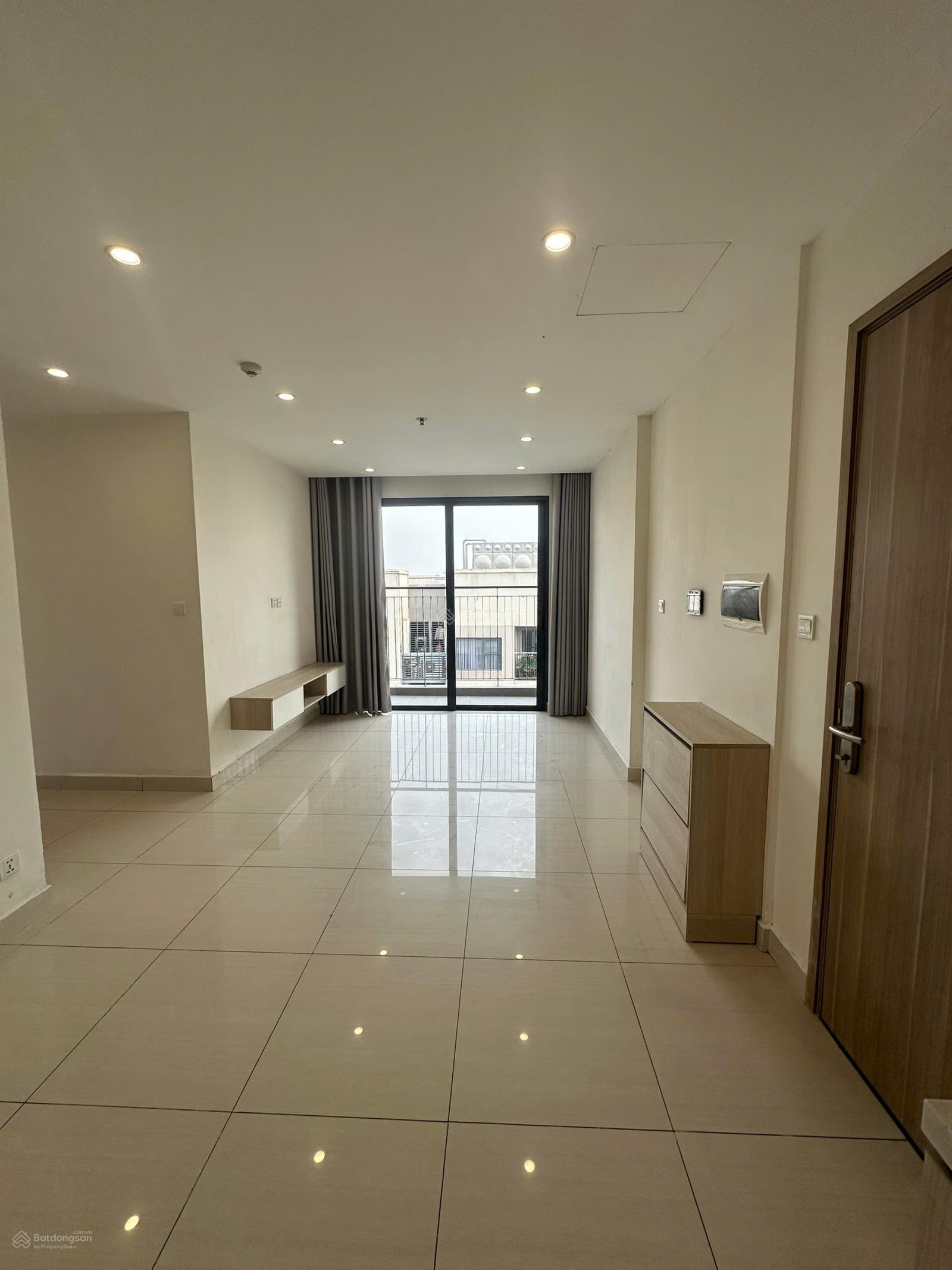 Chính chủ bán nhanh căn 3 ngủ, 75m2, giá 5,2 tỷ Vinhomes Smart City 0945 881 ***