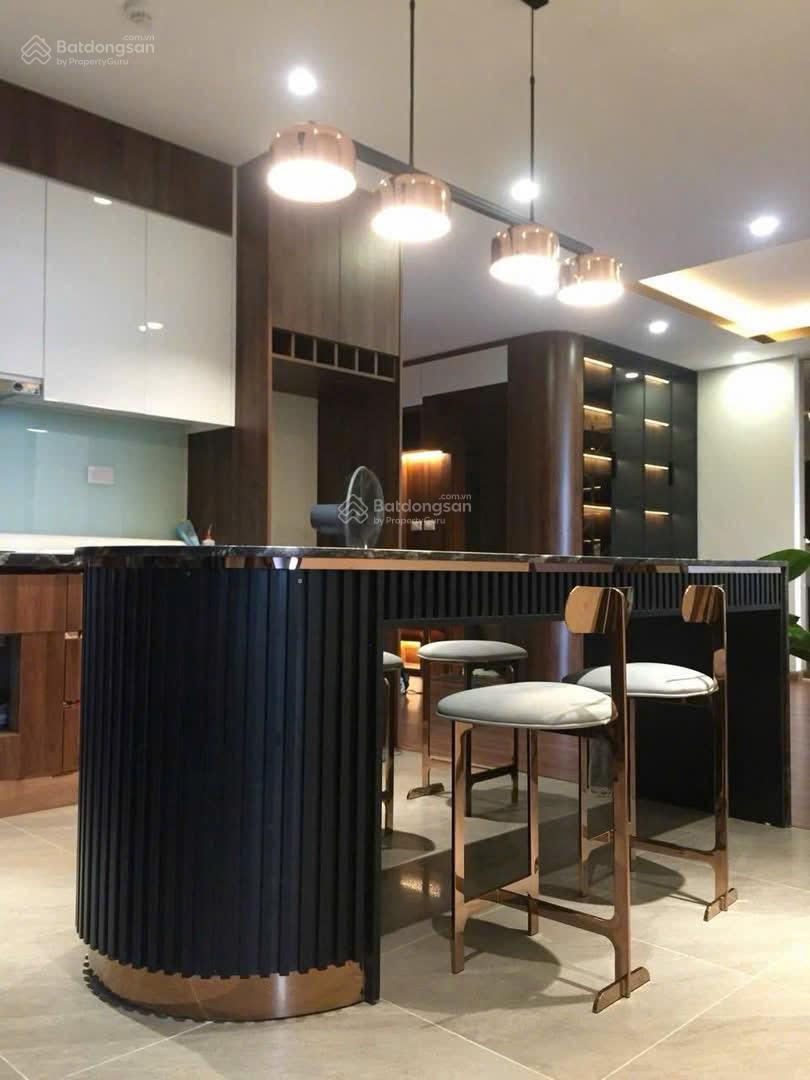 Cho thuê gấp căn hộ chung cư 3pn full đồ bên ngoại giao đoàn toà NO1T5 Cho thuê gấp căn hộ chung cư 3pn full đồ bên ngoại giao đoàn toà NO1T5