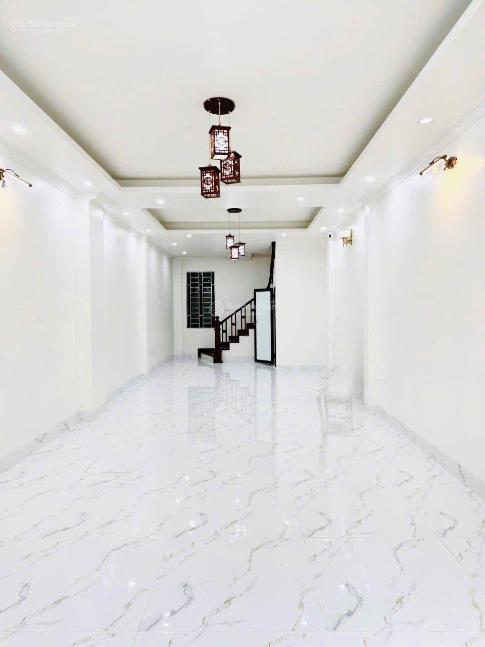 Bán nhà 54 m, 5 tầng, giá 15 tỷ, LK Lê Trọng Tấn, La Khê, Hà Đông, phân lô ô tô.