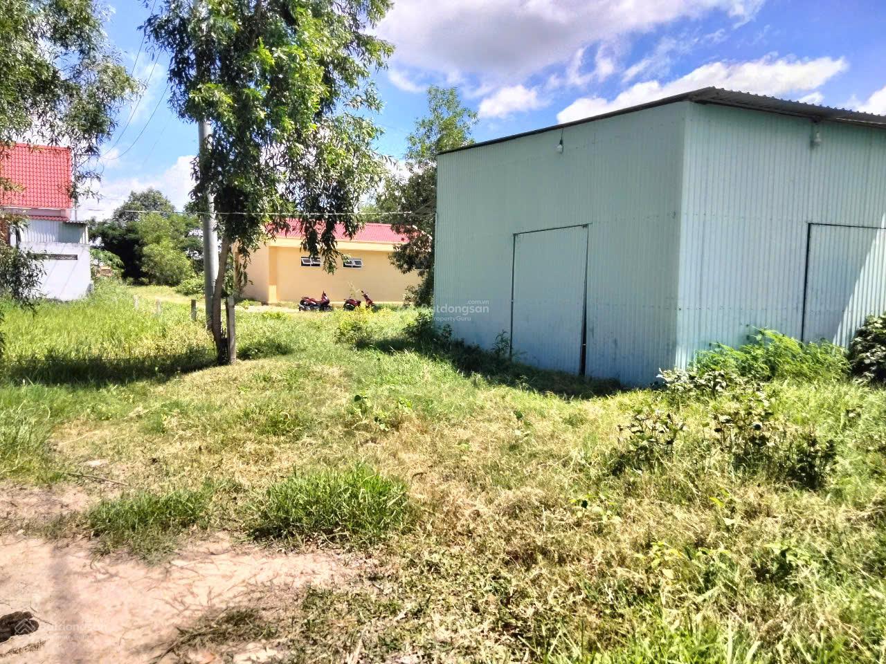 Bán đất đẹp 3000m2 mặt tiền đường TL 839, có 1500m2 thổ cư. Giá tốt