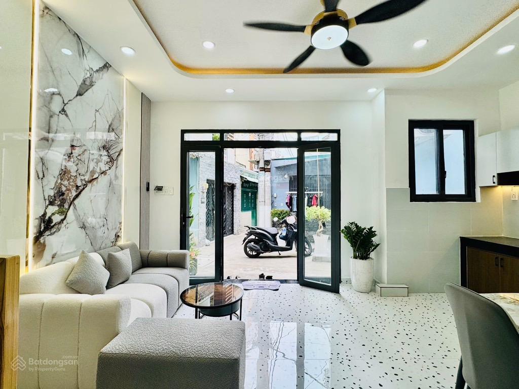 Chỉ hơn 4tỷ sở hữu ngay căn nhà 2tầng đẹp như mơ - Khu VIP Phan Xích Long