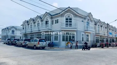 Bán gấp căn nhà liền kề 56m2 giá ưu đãi 900 triệu, sổ hồng trao tay ngay tại KĐT Nam Phan Thiết