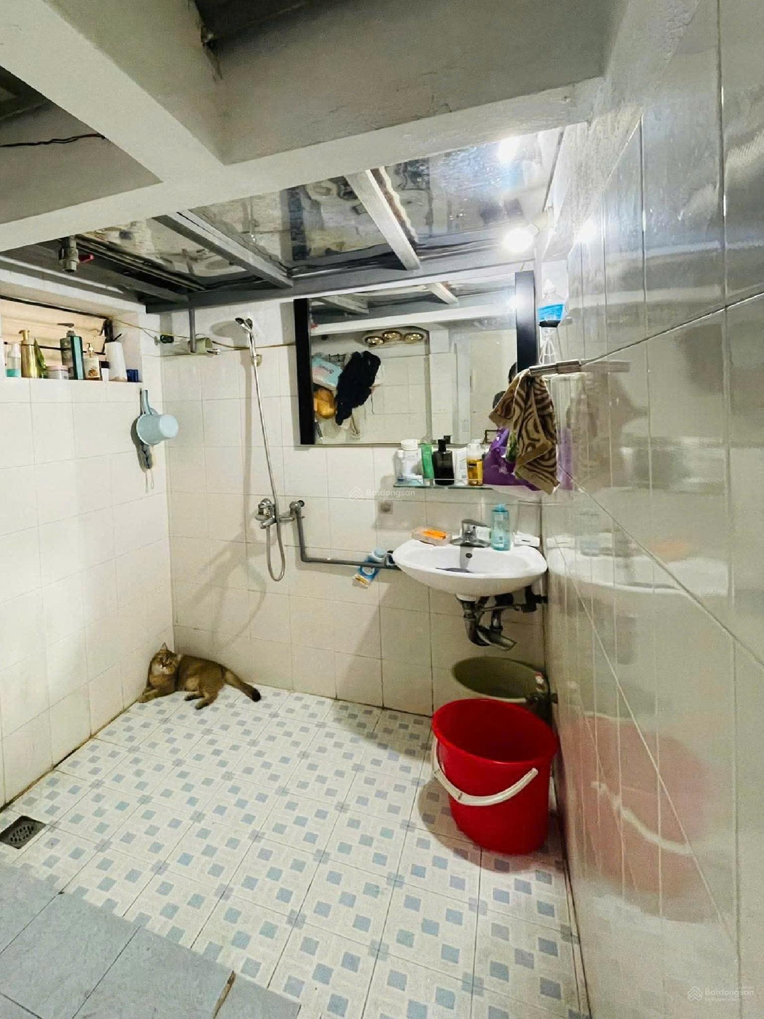 Bán tập thể Bắc Nghĩa Tân, 60m2, 2 ngủ, ôtô đỗ cầu thang. 3.45 tỷ