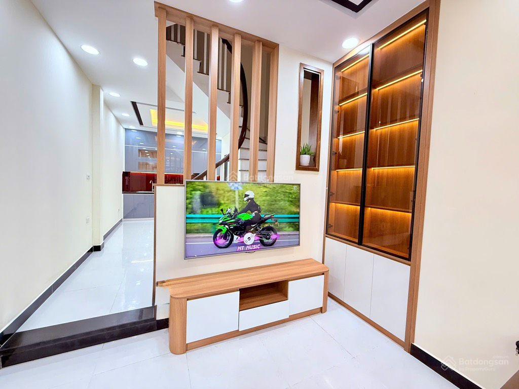 Bán nhà Trần Cung, DT 30m2, 5T, MT 4m, giá chào nhỉnh 7 tỷ, có thương lượng, đủ công năng Bán nhà Trần Cung, DT 30m2, 5T, MT 4m, giá chào nhỉnh 7 tỷ, có thương lượng, đủ công năng