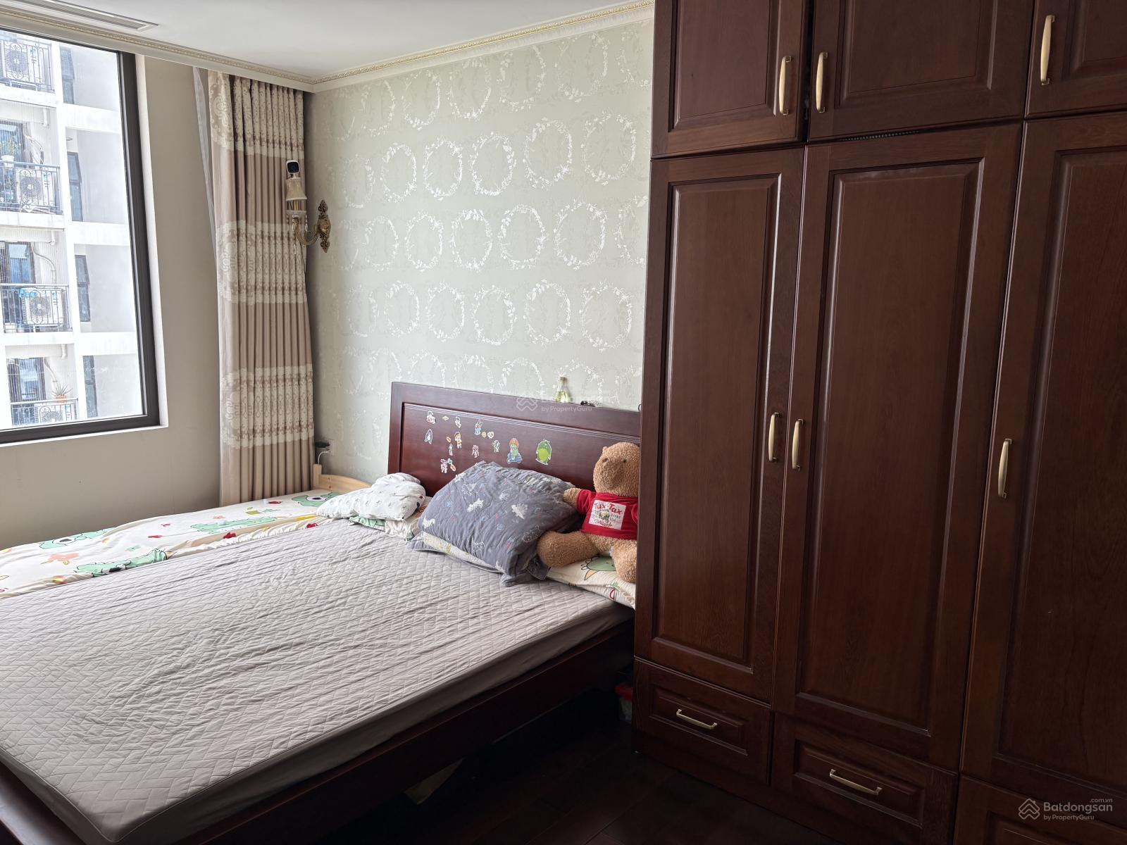 Chính chủ bán CC 02 phòng ngủ HC Golden City Long Biên 72m2, tầng cao, giá chỉ 5,55 tỷ