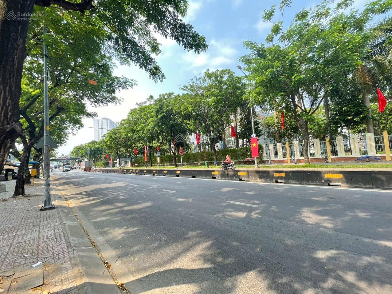 Bán Nhà phố 5x18m.xây 3 Lầu đường nhựa 10m thông Lê Thị Riêng,phường Thới An.Q12.LH 0902 683 *** Bán Nhà phố 5x18m.xây 3 Lầu đường nhựa 10m thông Lê Thị Riêng,phường Thới An.Q12.LH 0902 683 ***