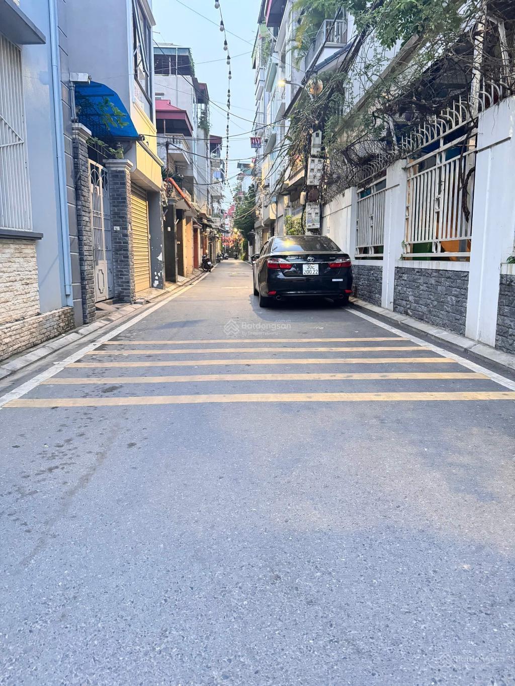 Bán đất khu vip Nguyễn Sơn, ô tô, phân lô, xây toà nhà VP, CCMN, chỉ 195tr/m2
