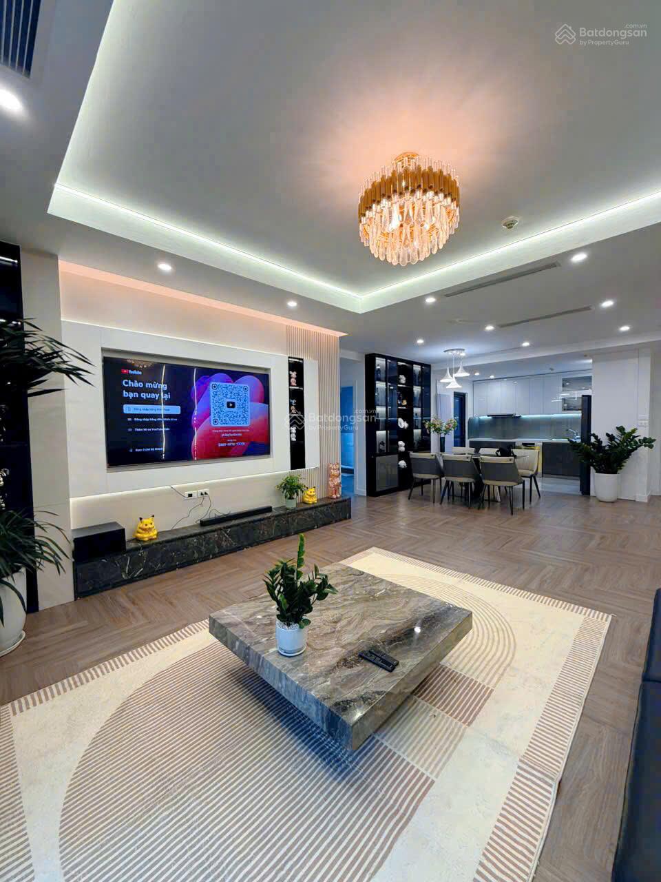 Em bán đầy đủ quỹ căn 1-2-3PN Center Point,tầng cao view Hồ Tây, bc đông nam view công viên đều có