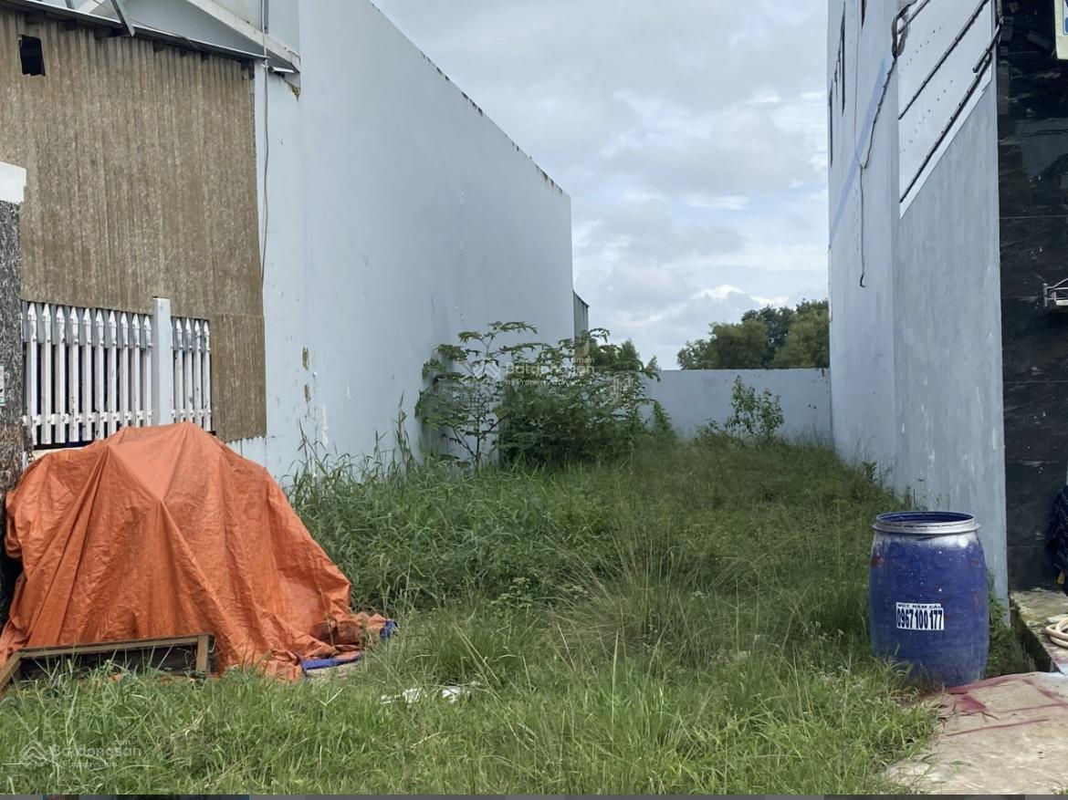 Em lên lô đất ngộp giá hot cho ACE đầu tư! Giá chốt cứng không phát sinh 141m2 đất, MT nhựa, SHR