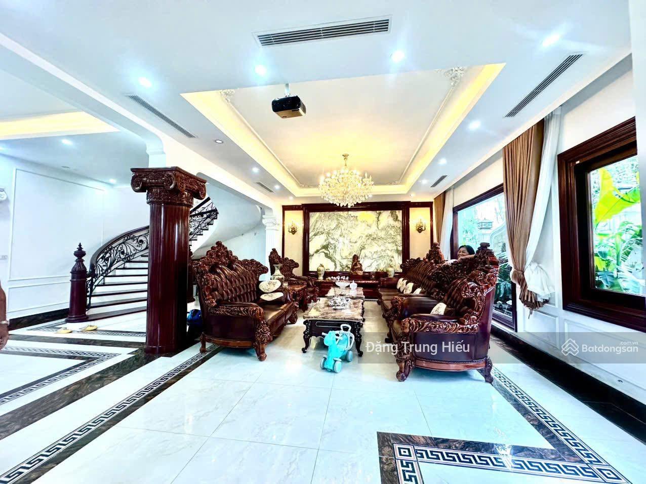 Căn duy nhất! Biệt thự góc VinSmartCity-366.3m2-mặt tiền khủng-giá cực tốt-gần hồ - View công viên