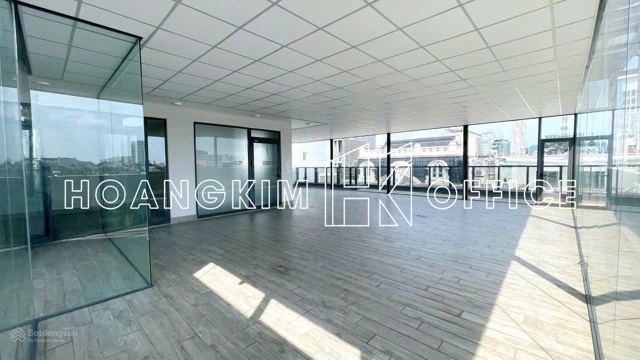 Văn phòng Q.3 - view kính - sàn đẹp - giá chỉ 56 triệu/tháng (đã gồm PQL)