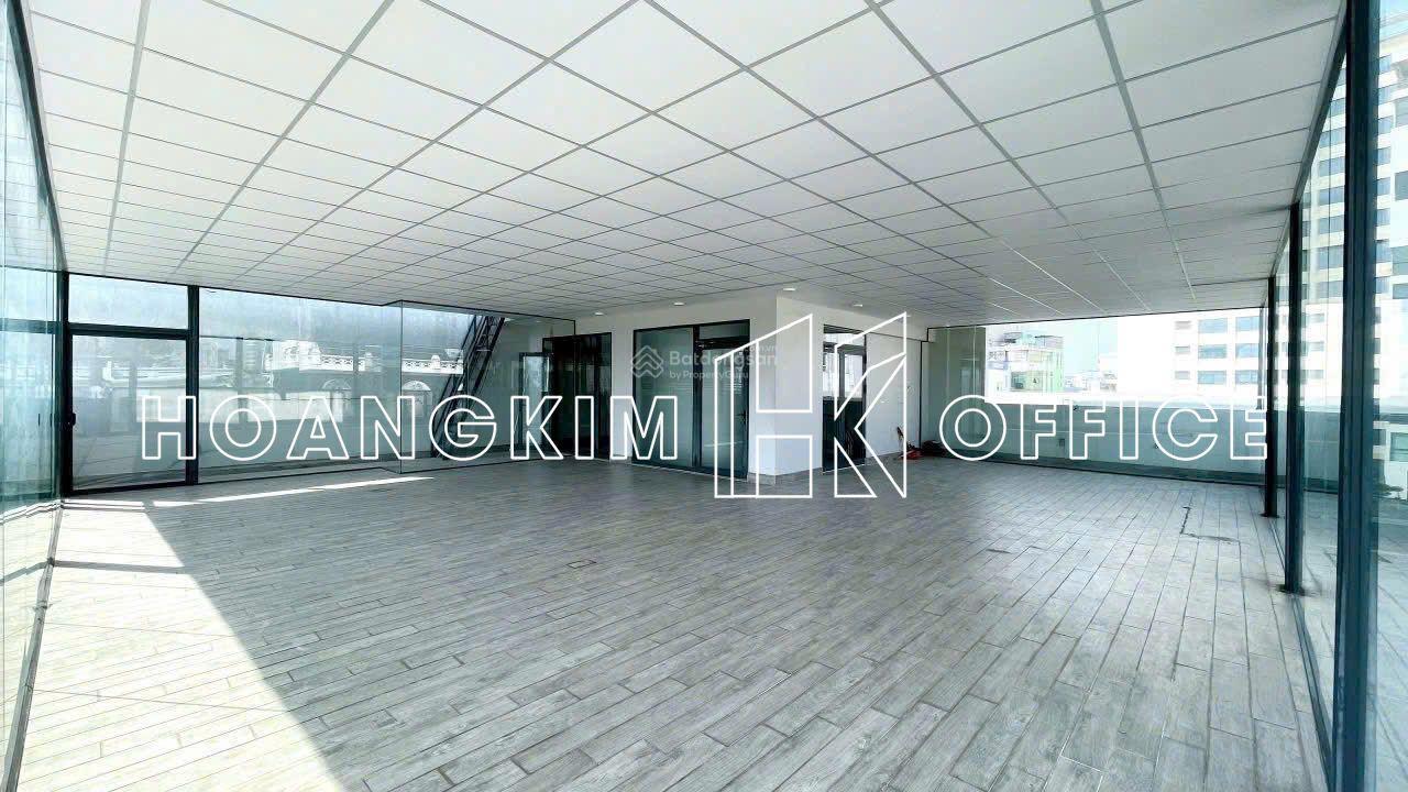 Văn phòng Q.3 - view kính - sàn đẹp - giá chỉ 56 triệu/tháng (đã gồm PQL)