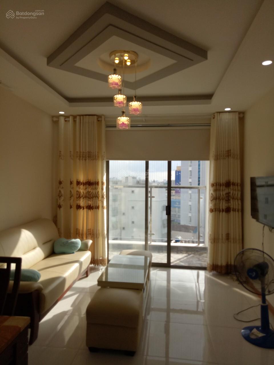 Tôi bán căn góc CC Central Plaza Q.TB. DT 60m2 2p 2WC, SH. Giá bán 3,8 tỷ. LH 0775 128 ***