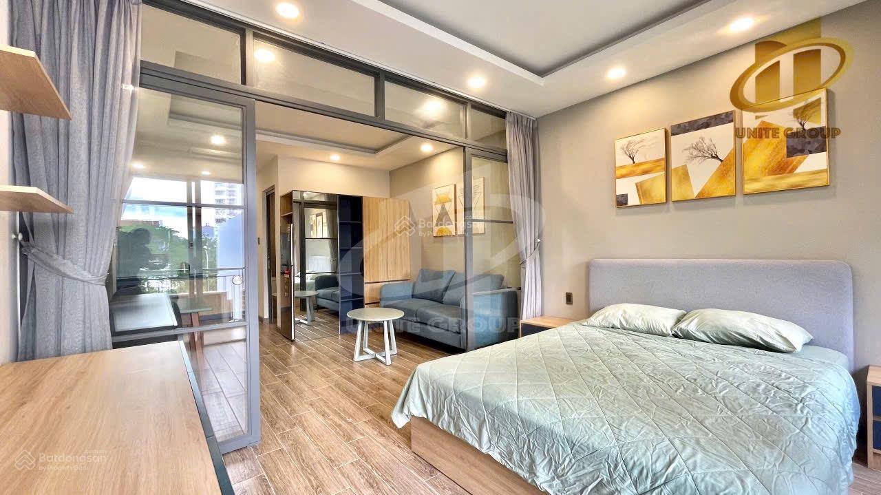 Căn studio/1 phòng ngủ, ban công, hiện đại, Phan Đăng Lưu, Bình Thạnh, sát Q1, Q3, full nội thất