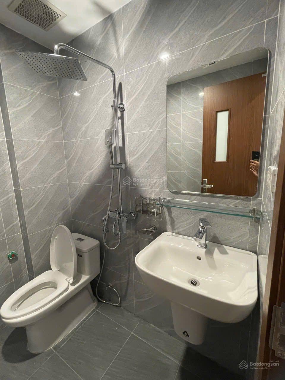 Nhà đẹp 5 tầng, 45 m2, nhỉnh 5 tỷ, Mậu Lương, Kiến Hưng, Hà Đông. Full nội thất