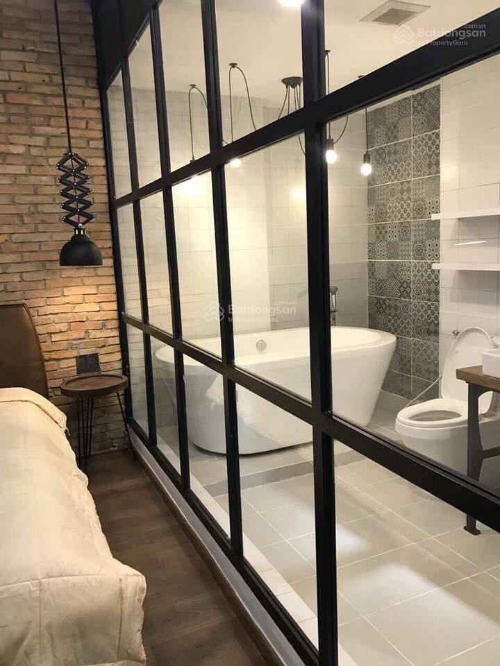 Tôi cân bán căn góc CC Indochina Q.1. DT 78m2 2p 2wc, SH L09. Giá bán 5,75 tỷ. LH 0773 635 ***