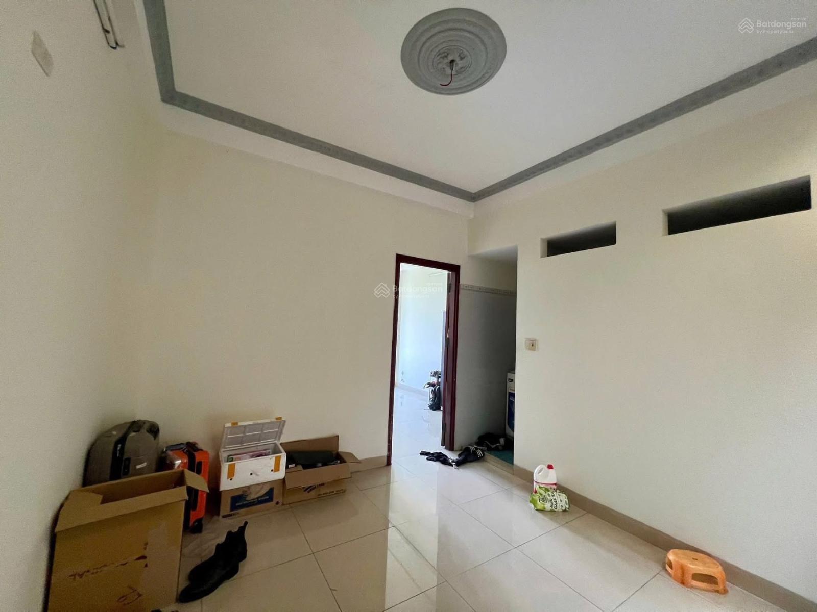 Nhà 4 tầng mặt tiền trung tâm, sót lại 1 căn giá tốt, nhanh tay kẻo lỡ Nhà 4 tầng mặt tiền trung tâm, sót lại 1 căn giá tốt, nhanh tay kẻo lỡ