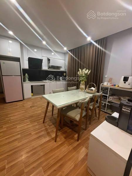Chính chủ gửi bán căn góc 3pn tầng cao view thoáng tại HTT 89 Phùng Hưng, lh 0878 800 ***
