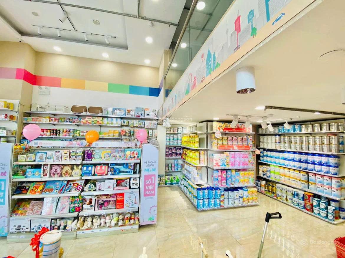 Cho thuê nhà mặt phố Linh Đàm, Hoàng Mai, mặt tiền: 9m, diện tích: 130m2