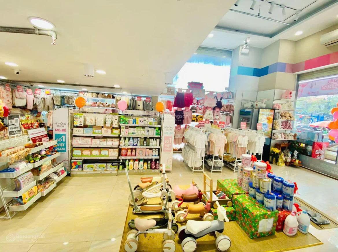 Cho thuê nhà mặt phố Linh Đàm, Hoàng Mai, mặt tiền: 9m, diện tích: 130m2