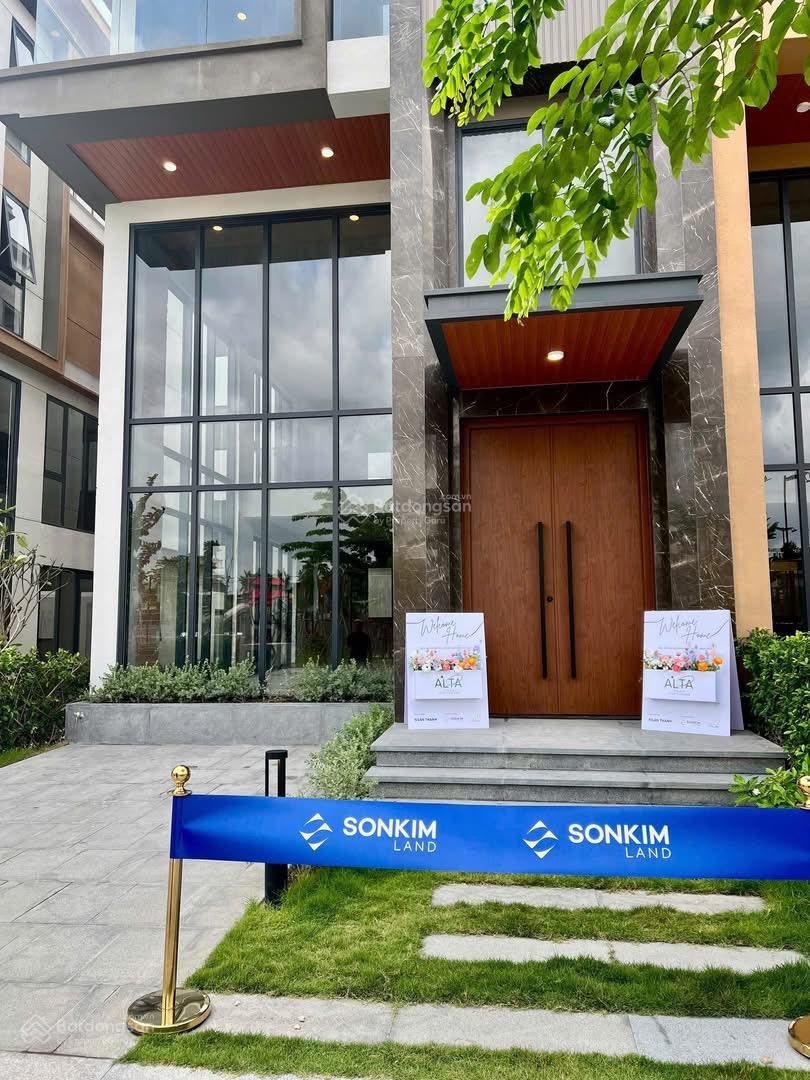 Biệt thự view hồ bơi, cần bán nhanh giá giai đoạn 1 cực kỳ ưu đãi!