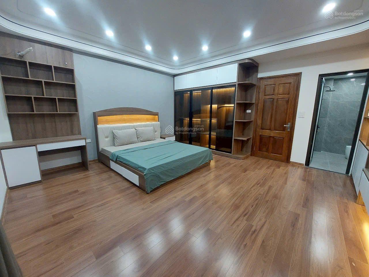 Chính chủ gửi bán, nhà đẹp 5 tầng, 35 m, giá 5,8 tỷ, Đa Sỹ, Kiến Hưng, Hà Đông.