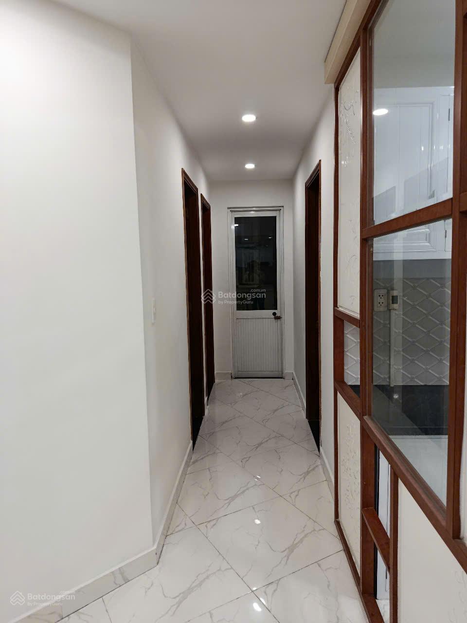 Gia đình cần bán căn hộ Central Plaza 100m², 3PN, 2WC nhà mới, dọn vào ở ngay, giá 5.5 tỷ