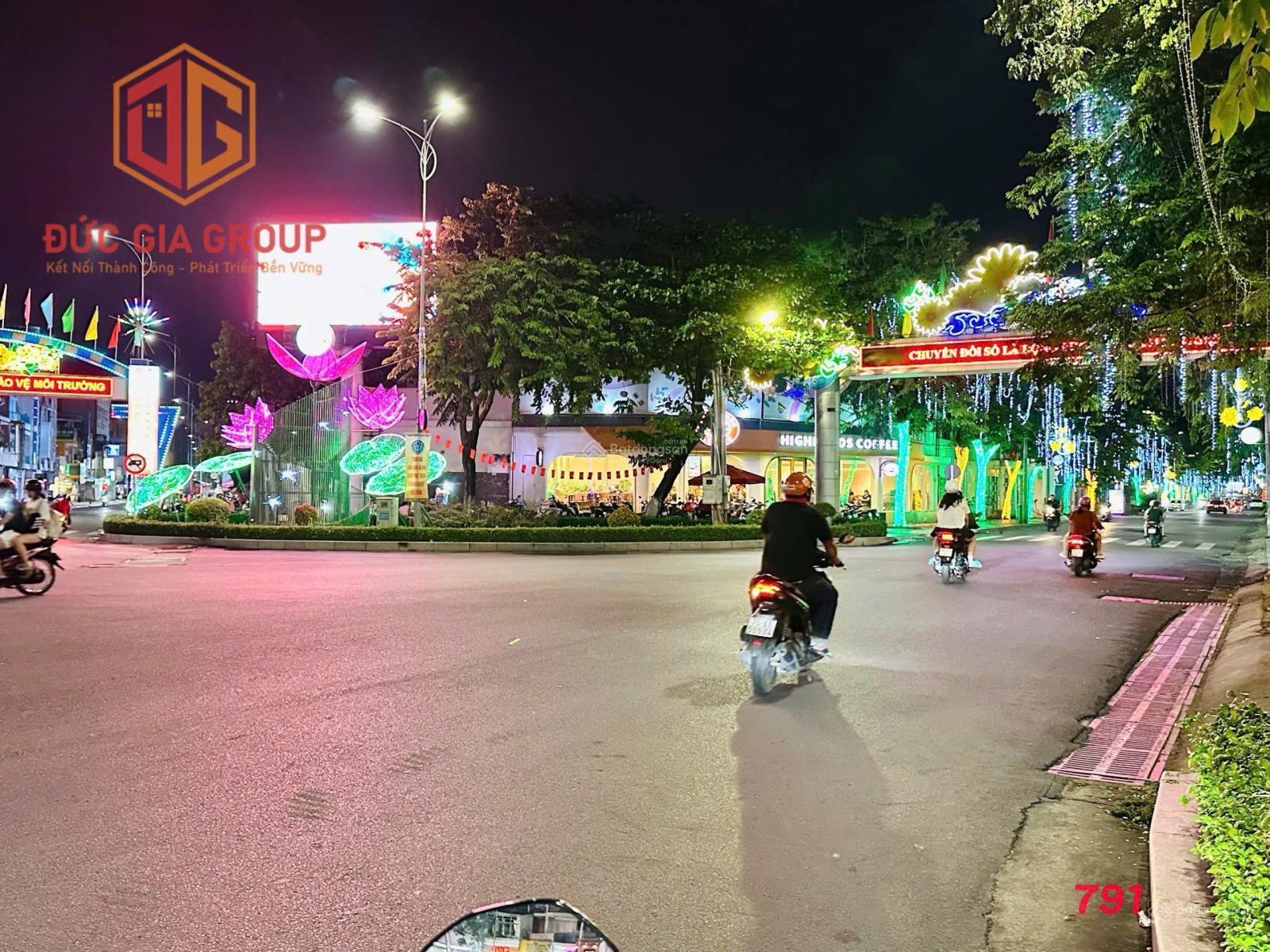 Bán 15m ngang mặt tiền góc công viên Biên Hùng 139m2 giá 34 tỷ đẹp nhất Biên Hoà, Đồng Nai