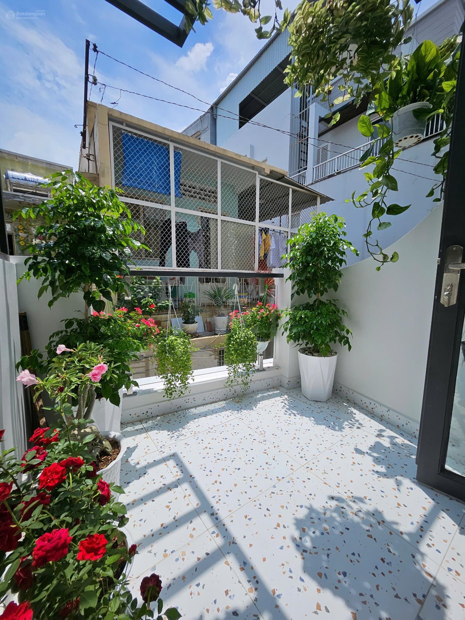 Em bán rất gấp căn nhà đẹp 30m2 2 tầng giá dưới đáy 4,27 tỷ Quận Phú Nhuận trong Tháng 7