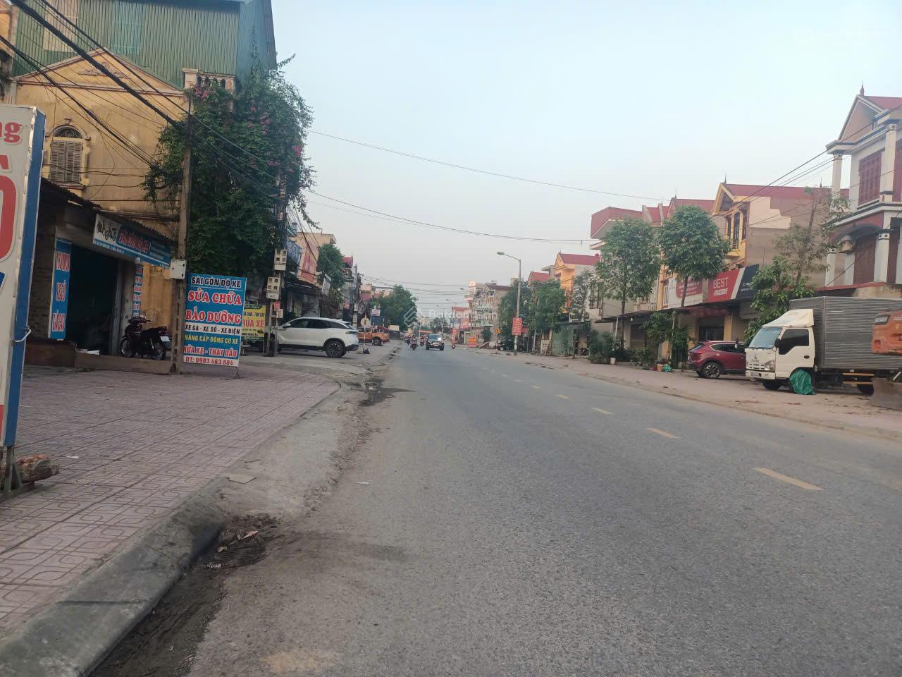 Bán nhà TL296, Hiệp Hoà, Bắc Giang 81m2, 3 tầng, vỉa hè 6m, kinh doanh đỉnh, 4.x tỷ