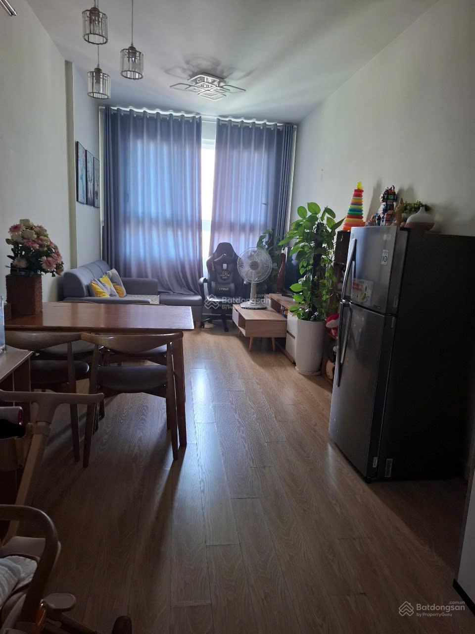 Bán căn hộ Tô Ký Tower Q12, 61m2, 2PN-2WC, đã có sổ, nội thất cơ bản, giá 2tỷ4 thương lượng