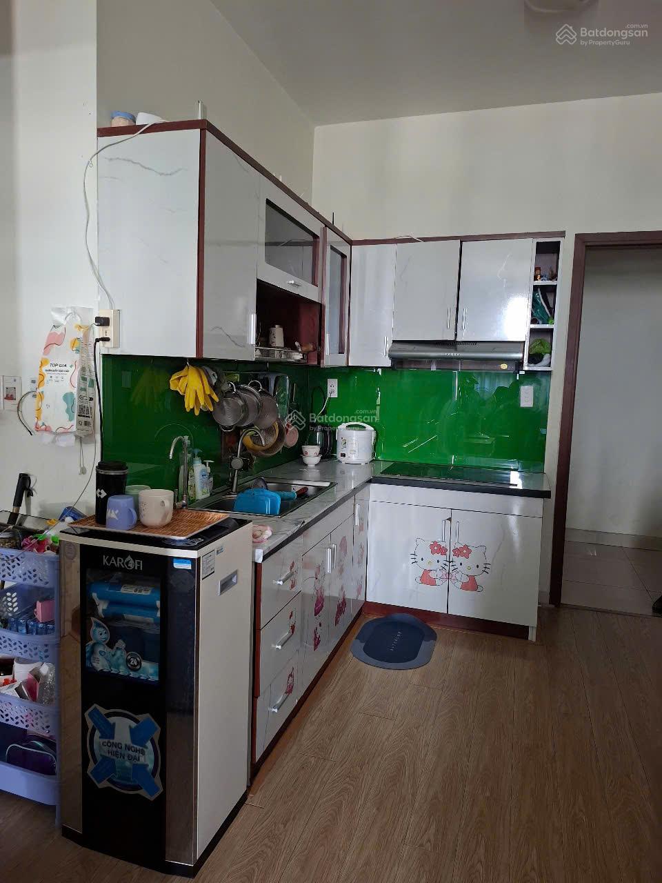 Bán căn hộ Tô Ký Tower Q12, 61m2, 2PN-2WC, đã có sổ, nội thất cơ bản, giá 2tỷ4 thương lượng