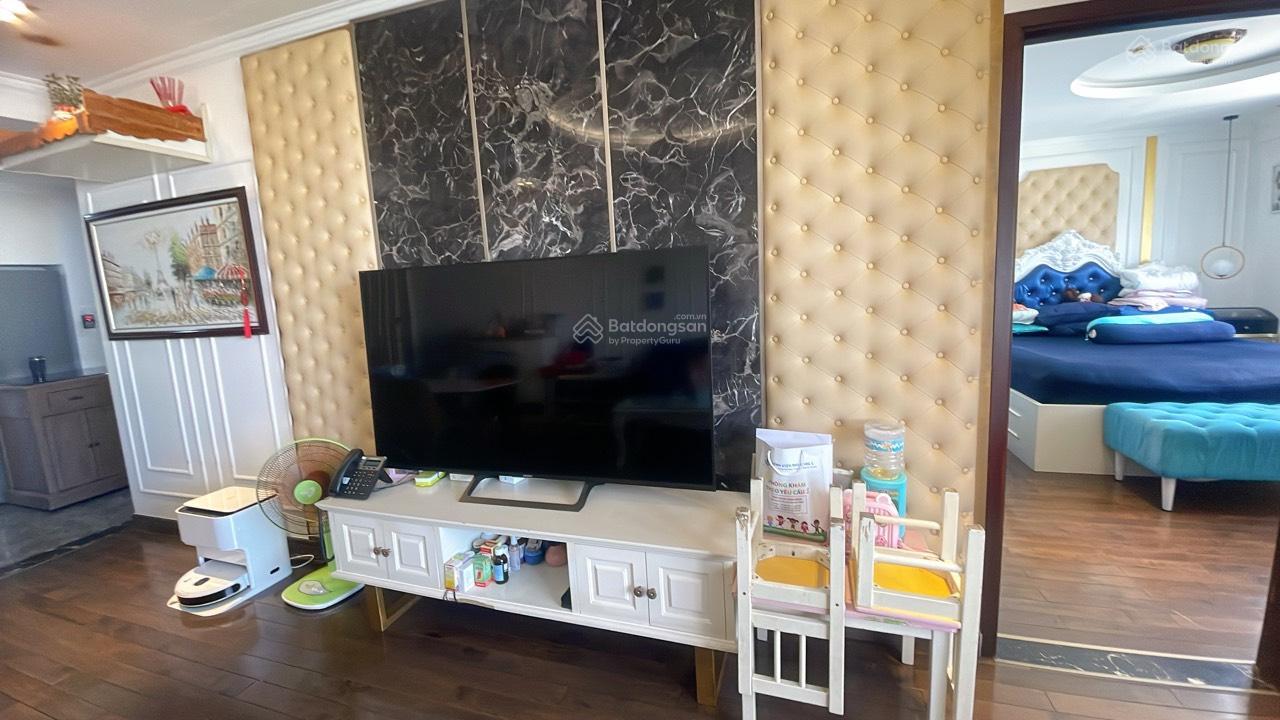 Cần cho thuê gấp căn hộ HÙng Vương Plaza 3PN 3WC đầy đủ nội thất giá 20 triệu/thang