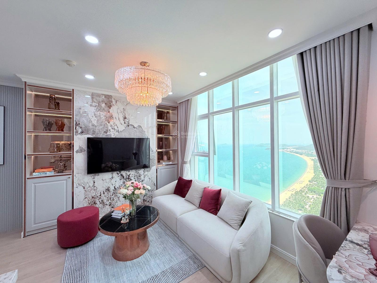 Bán căn hộ view biển Mường Thanh 60 Trần Phú. Nội thất xịn xò. Giá bán: 2,9tỷ. LH: 0901 925 *** Ánh