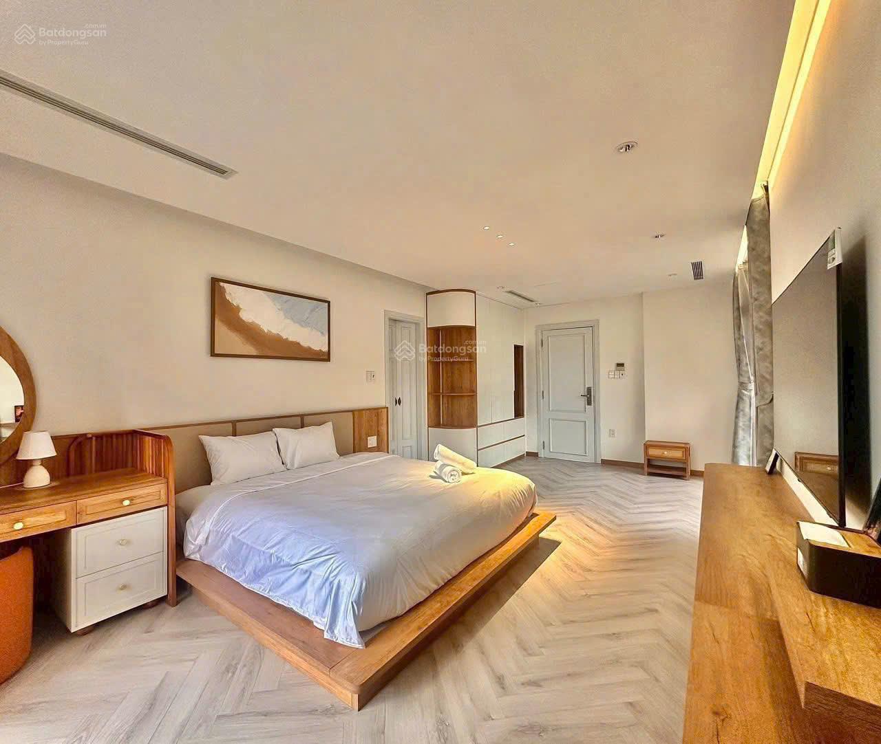 Bán biệt thự siêu đẹp khu Nam Việt Á - sát bờ sông Hàn 35 tỷ 4PN, có hồ bơi nội thất cao cấp