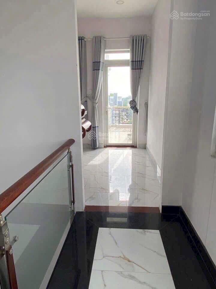 Biệt thự 5 tầng 7x20, mặt tiền đường 4 Nguyễn Duy Trinh, Long Trường, TP. Thủ Đức giá ngợp bank