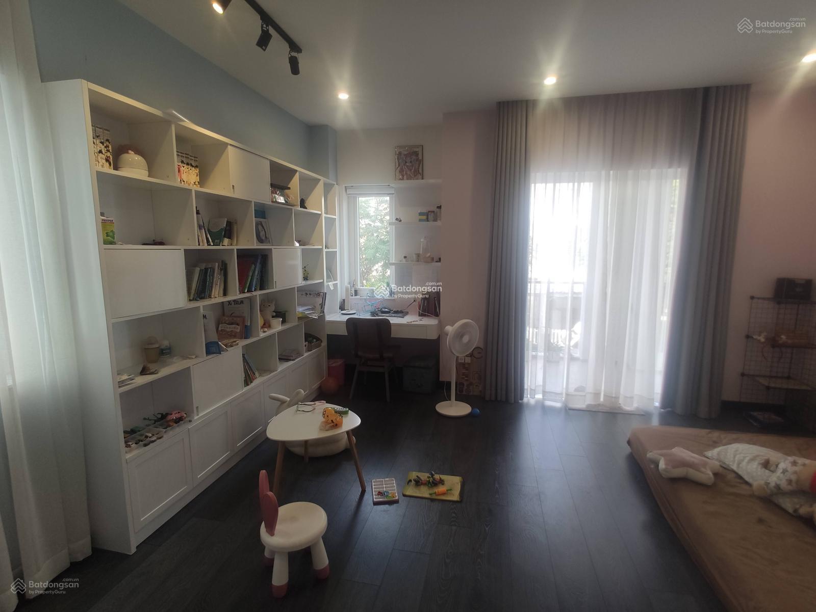 Chính chủ gởi bán căn góc 7x23 sân vườn bên hông rộng 2m, giá tốt 16 tỷ