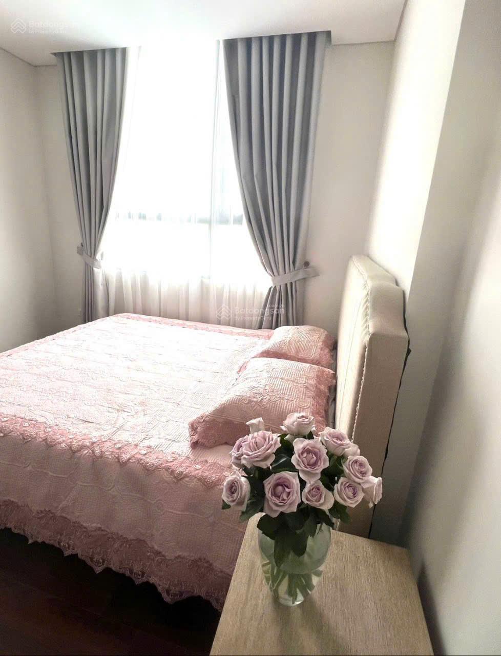 Em bán CHCC Lạc Hồng Lotus 2 - N01T1 Ngoại Giao Đoàn, căn góc, 4PN, view trực diện hồ, có slot ô tô