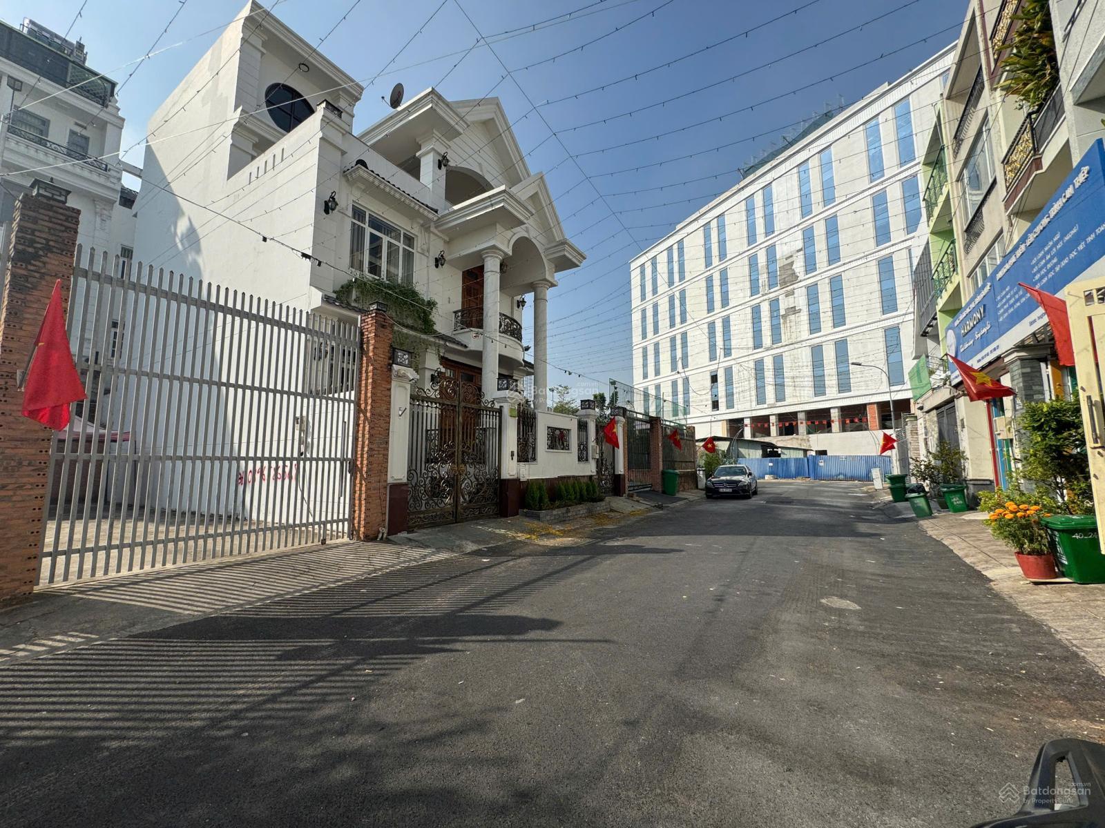 Đất biệt thự An Phú An Khánh mặt tiền 10m 37,5 tỷ / 174 m2. Vị trí trung tâm 2 đường ra vào