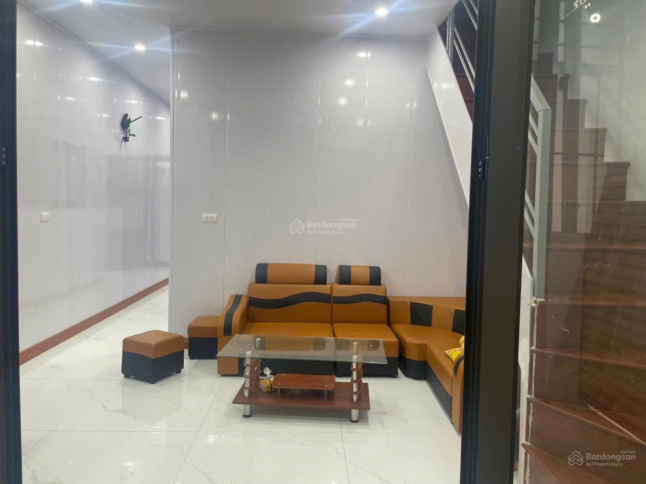 Cho thuê nhà riêng 3PN, 1WC, 98m2 tại La Khê, Hà Đông, Hà Nội, 11 triệu VND Cho thuê nhà riêng 3PN, 1WC, 98m2 tại La Khê, Hà Đông, Hà Nội, 11 triệu VND