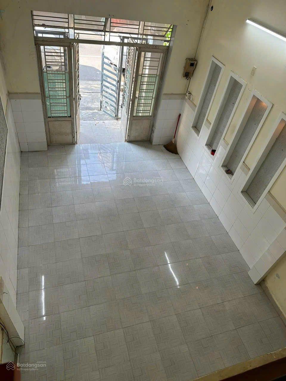 Bán nhà mt đường Nguyễn Thi, Hải Châu, 70m2, 5.x tỷ