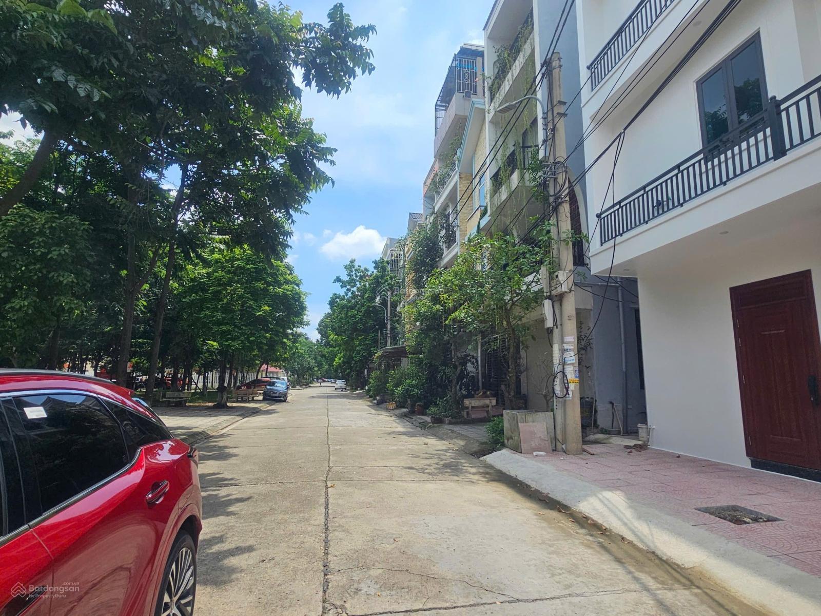 Bán lô đất đẹp mặt đường Phan Huy Chú  Võ Cường, Bắc Ninh  Gần Hoàng Hoa Thám, giá tốt!