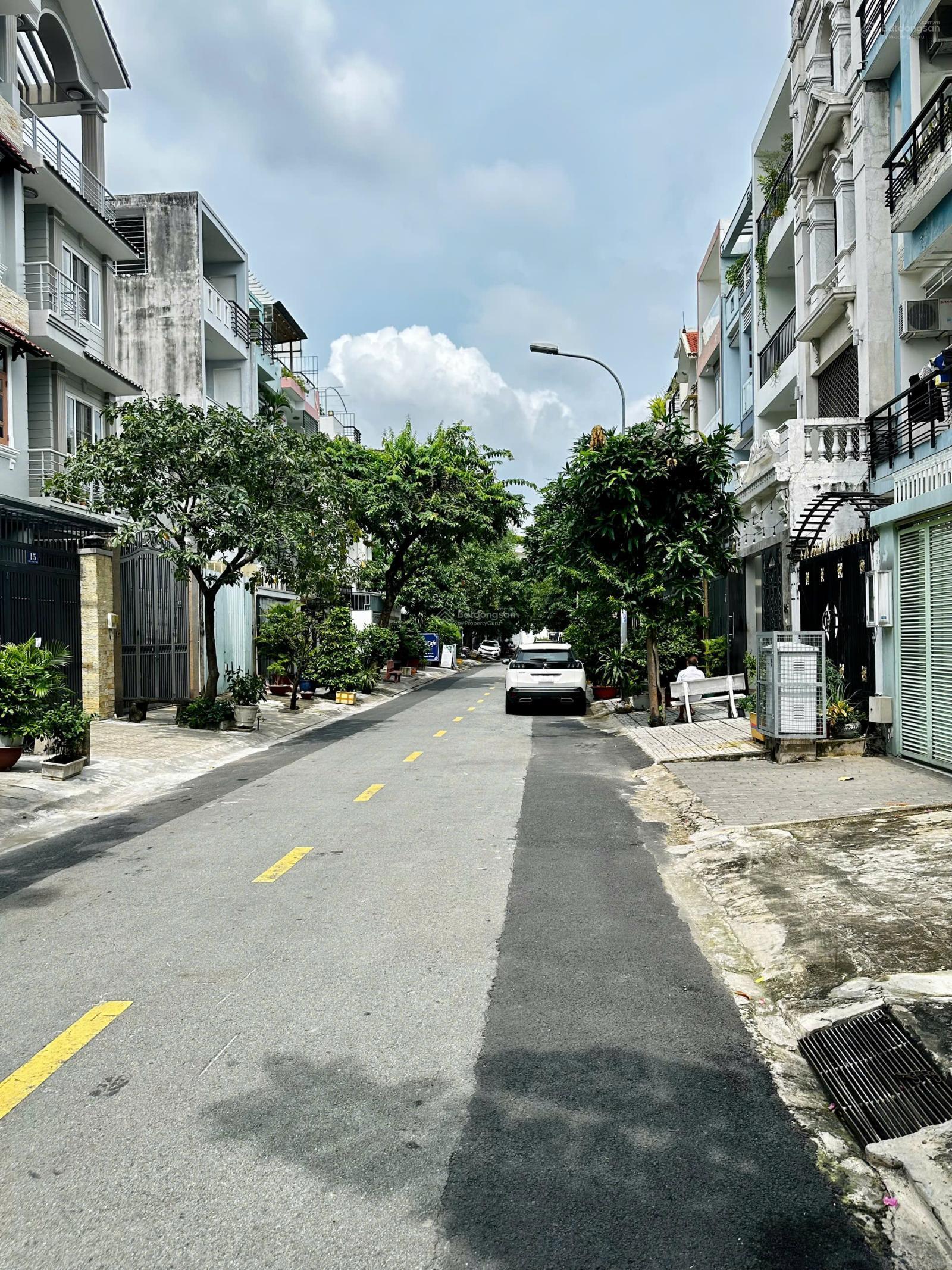 Duy nhất! Bán gấp biệt thự xinh khan hiếm MT Bùi Tá Hán, Q2 - DT: 8x20m hầm 3 tầng - giá bán 35tỷ