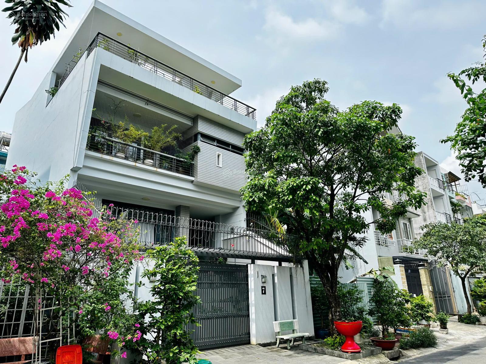 Duy nhất! Bán gấp biệt thự xinh khan hiếm MT Bùi Tá Hán, Q2 - DT: 8x20m hầm 3 tầng - giá bán 35tỷ