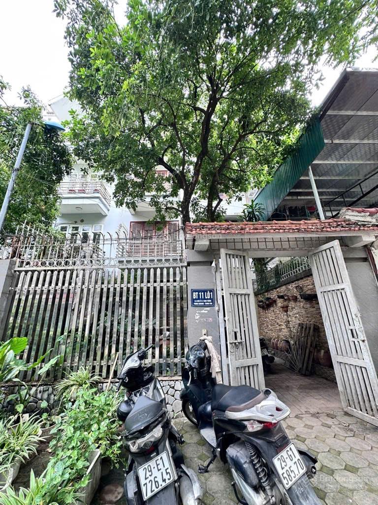 Bán biệt thự Khuất Duy Tiến giá rẻ như cho vị trí đắc địa kinh doanh siêu đỉnh, chỉ 270 tr/m2