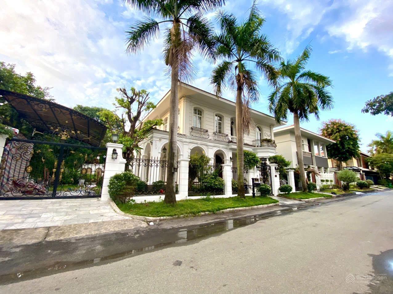 Cho thuê biệt thự khu Mỹ Quang, Cảnh Đồi Phú Mỹ Hưng Q7 Cho thuê biệt thự khu Mỹ Quang, Cảnh Đồi Phú Mỹ Hưng Q7