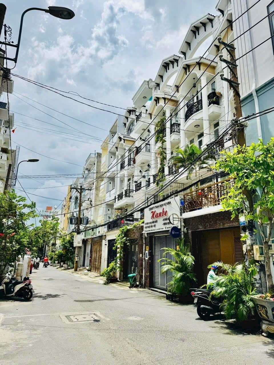 Bán Nhà 1/ HẺM XE HƠI Trần Bá Giao, P.5 _ 5m x 20m, 3 Tấm, ĐCT 20 Tr/ Tháng _ Giá: 9.9 Tỷ TL